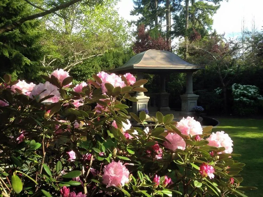 *** Hotel English Inn Esquimalt Canada