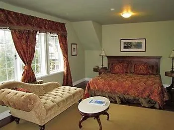 Hotel English Inn Esquimalt