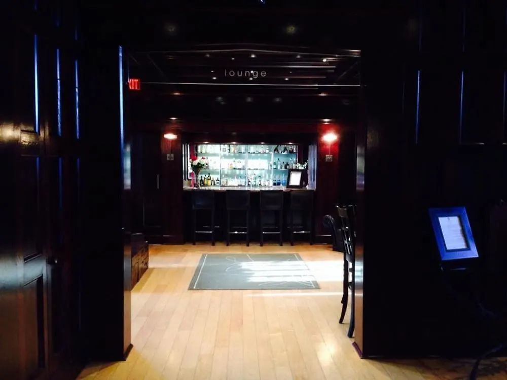 English Inn Esquimalt