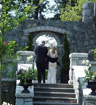 *** Hotel English Inn Esquimalt Canada
